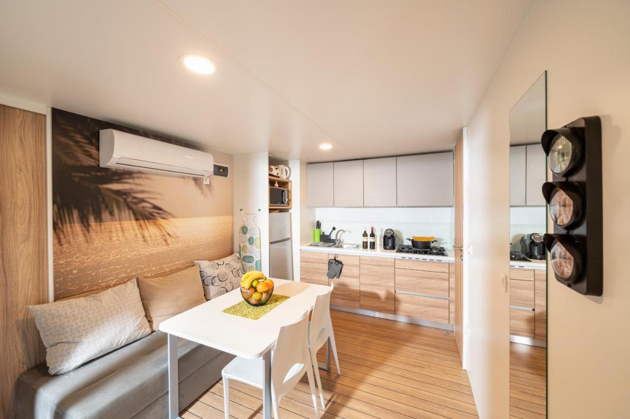 Mobile Home Joy Porton Biondi โรวีน ภายนอก รูปภาพ