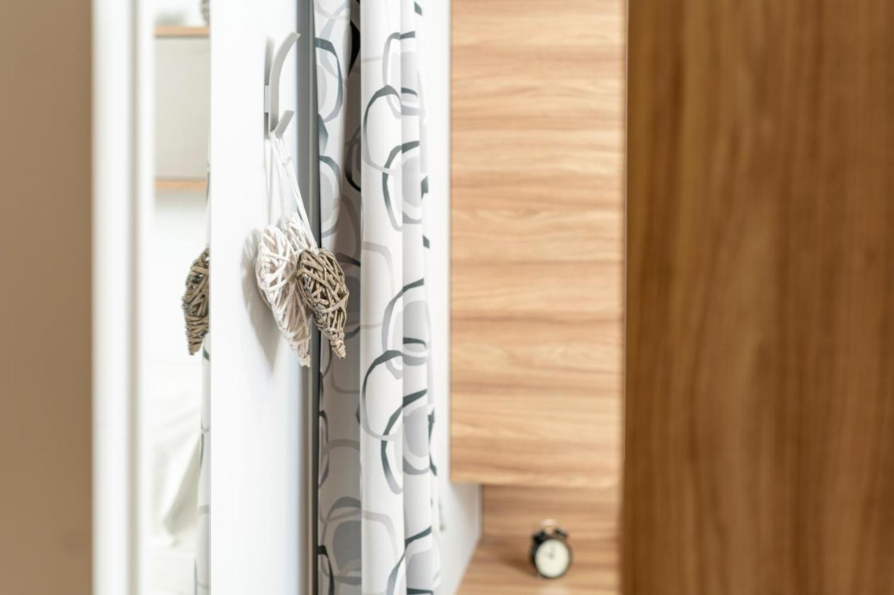 Mobile Home Joy Porton Biondi โรวีน ภายนอก รูปภาพ
