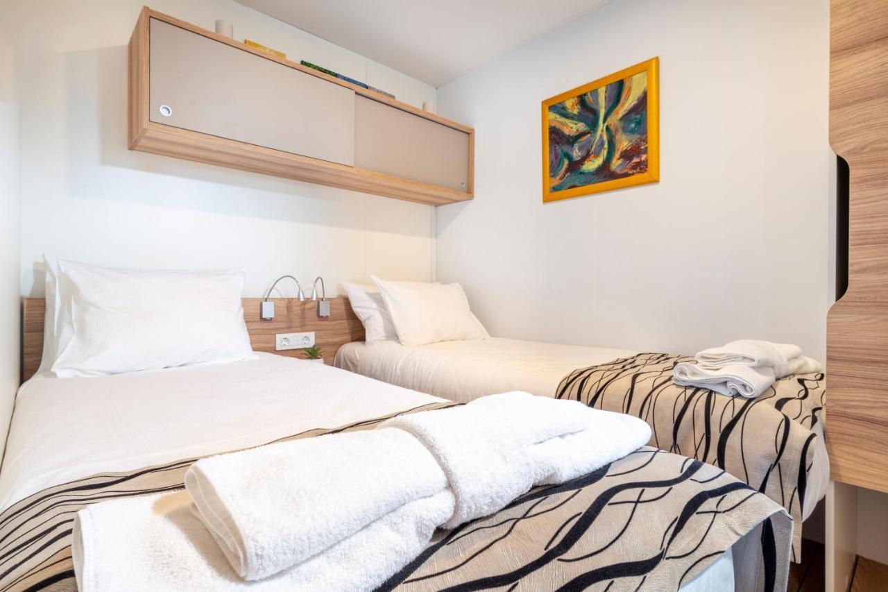 Mobile Home Joy Porton Biondi โรวีน ภายนอก รูปภาพ
