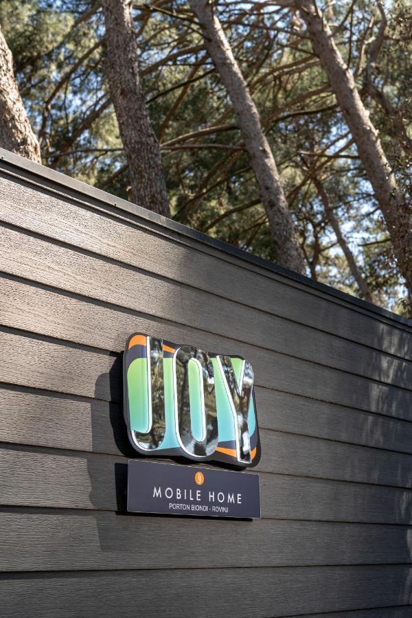 Mobile Home Joy Porton Biondi โรวีน ภายนอก รูปภาพ